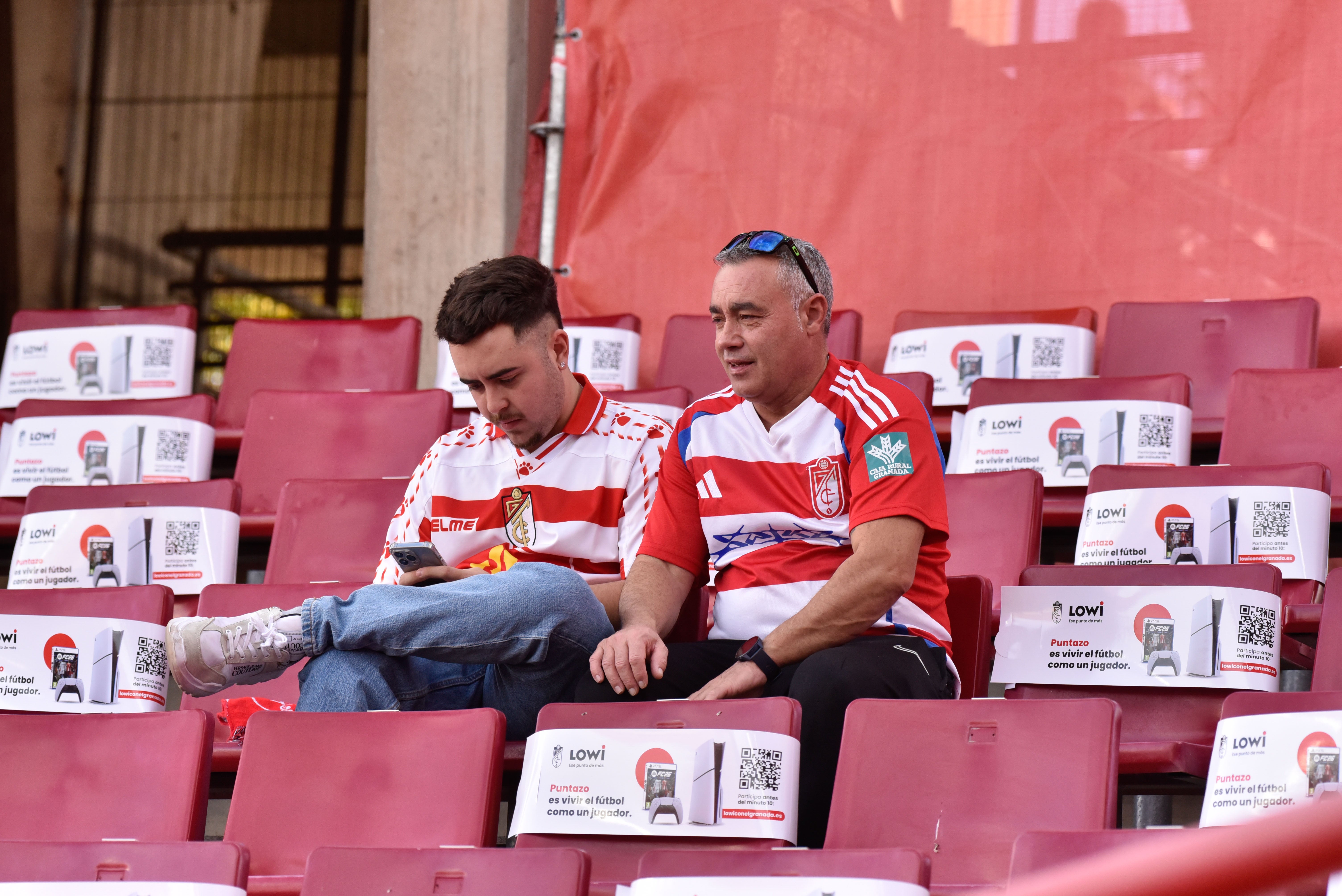 Encuéntrate en la grada del Granada-Cádiz