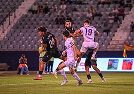 El Almería peleó para conseguir algo positivo, pero el descuento jugó en su contra.