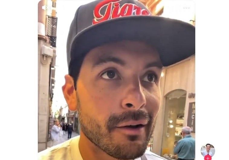 «Me acabo de salvar de un desastre en el que se convertiría este viaje a Granada, de no ser porque me di cuenta a tiempo»