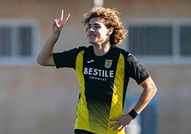 Jorge Pascual celebra un gol con el Roda, el equipo con el que se reencuentra ahora con el Granada.