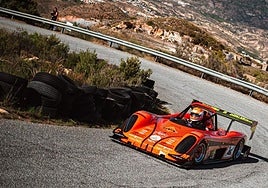 La popular Carretera de las Canteras, un hervidero con olor a ruedas quemadas.
