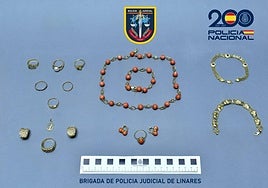 Material recuperado por los agentes.