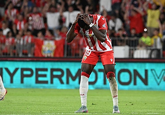 Soko lamenta una ocasión perdida en el partido del pasado domingo.