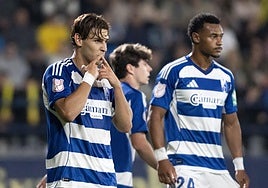 Jorge Pascual celebra uno de sus dos goles al Roda.