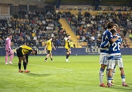 Celebración del Granada entre la desolación del Roda.