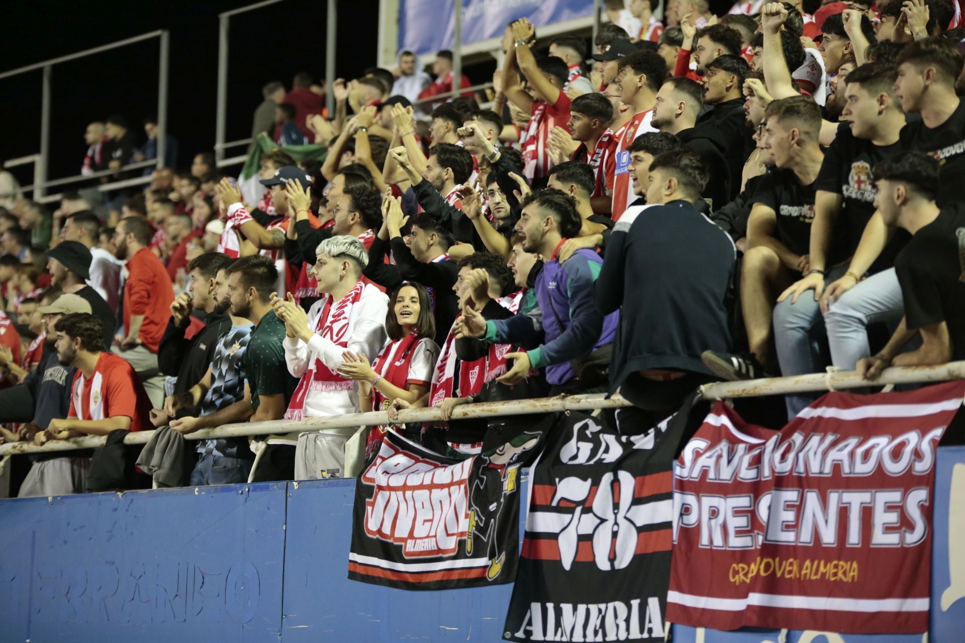 El Almería impone su calma