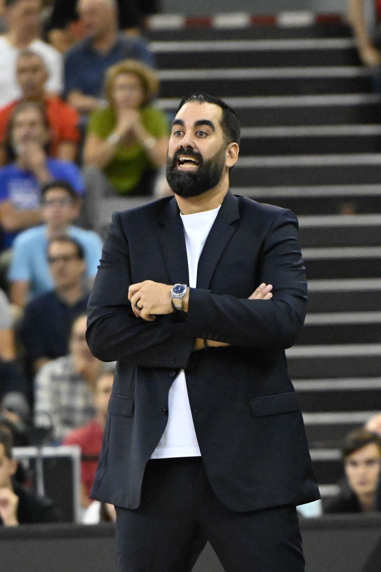 Ramón Díaz pide más defensa a sus jugadores de cara al Breogán.