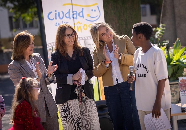 Marifrán Carazo reconoce la labor social y educativa del Colegio Ciudad de los Niños en su 75 aniversario
