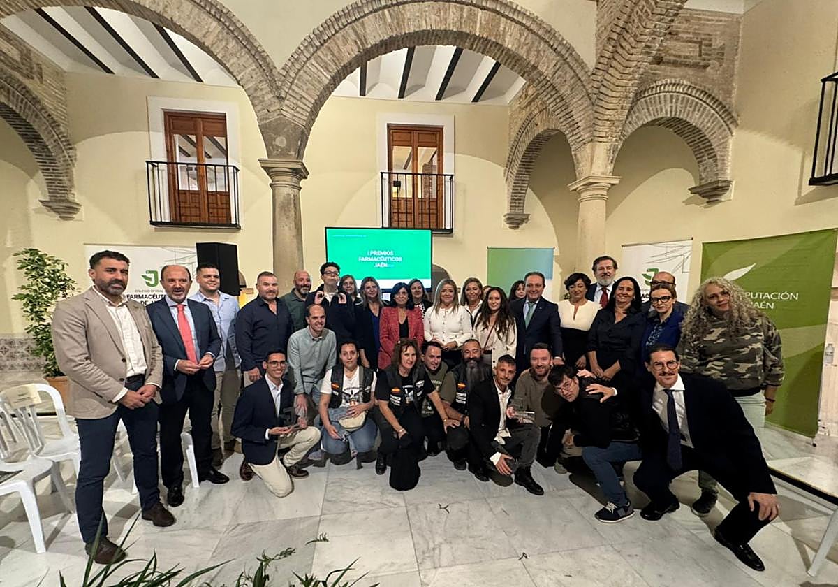 Los farmacéuticos de Jaén entregan sus premios por el bienestar social