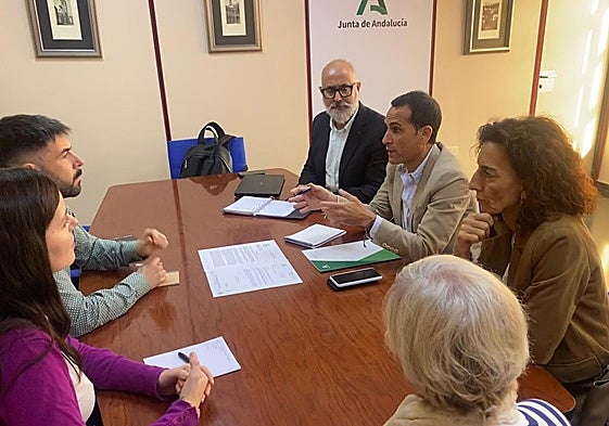 Reunión entre la Delegación y los representantes del ampa.