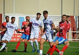 Las acciones a balón parado fueron determinantes en un feudo de césped artificial y de reducidas dimensiones.