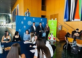 Momento del denominado 'Café Inaugural', celebrado en la Universidad de Almería.