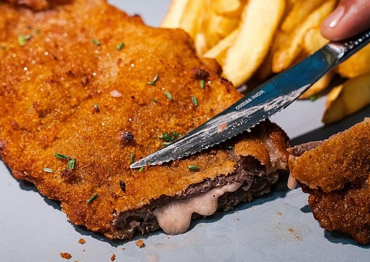 Imagen secundaria 1 - El restaurante de Granada que ofrece «platos grandes y de calidad para que la gente disfrute»