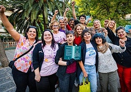 Algunas de las mujeres que han hecho posible la guía colectiva de experiencias sobre cáncer de mama
