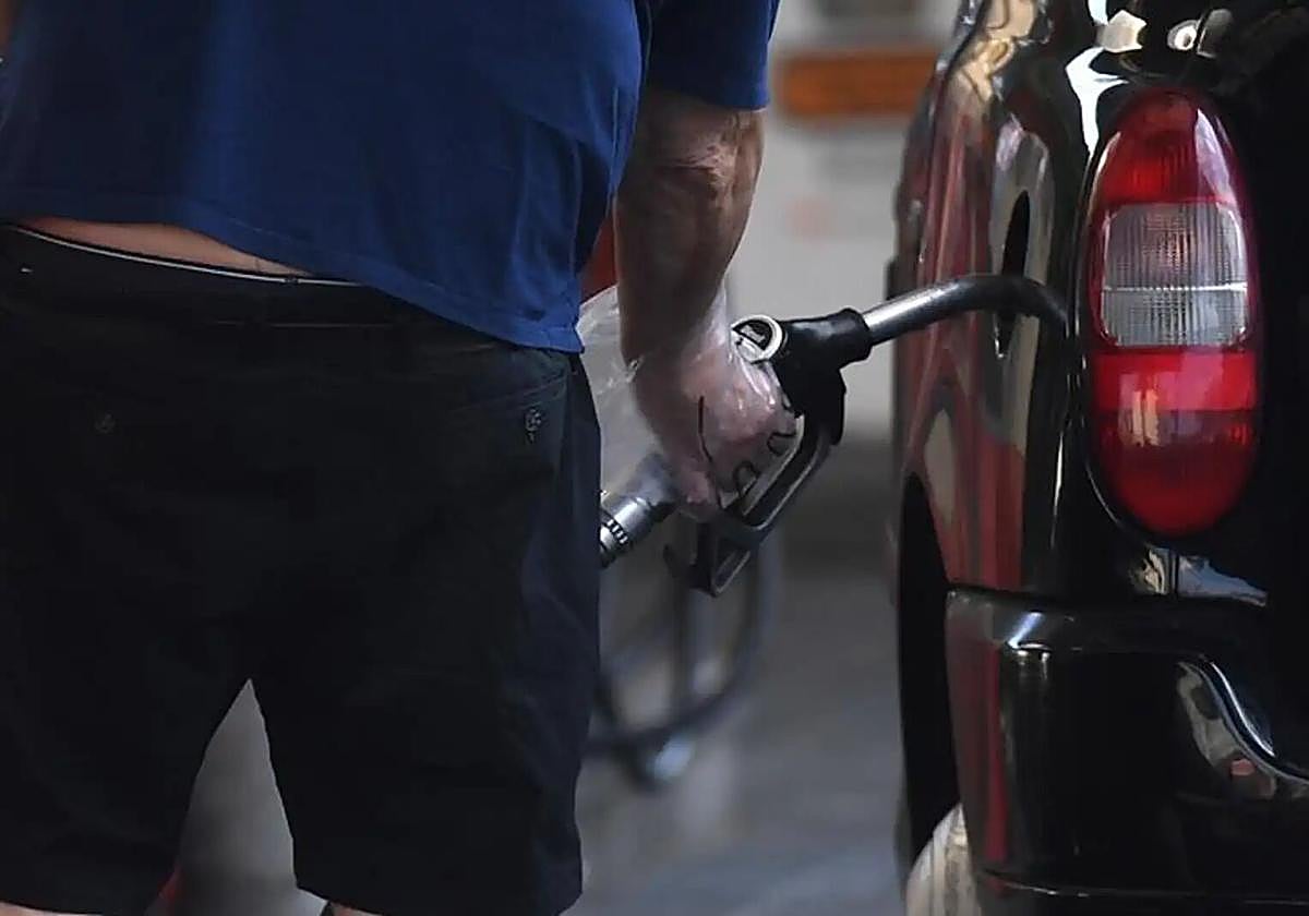 La subida del precio de la gasolina que anuncian para los próximos meses.