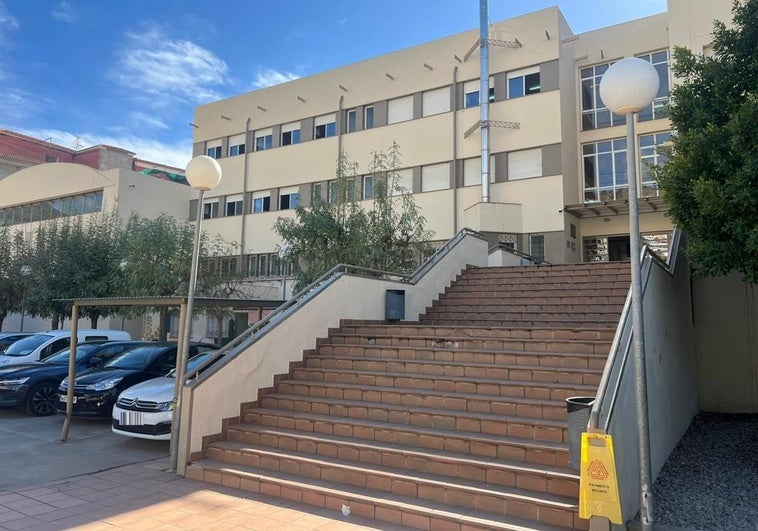 El menor acuchillado en una clase y su agresor eran «amigos sin antecedentes de mala conducta»