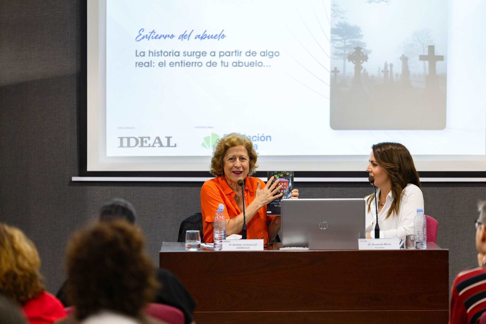 El Aula de Cultura de Berna González Harbour en fotos