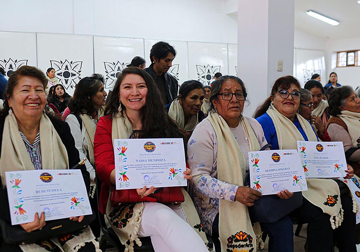 La UGR y la Pontificia Universidad Católica del Perú-Centrum PUCP concluyen con éxito el proyecto EmpoderArte Mujer