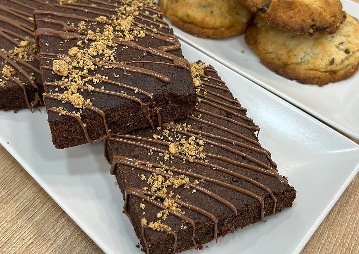 Imagen secundaria 1 - La pastelería de Granada que crea dulces artesanos para diabéticos: «Nos lo agradecen mucho»