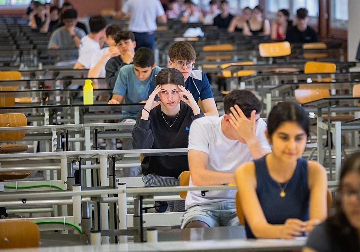 Prueba de Selectividad en la Universidad de Granada.