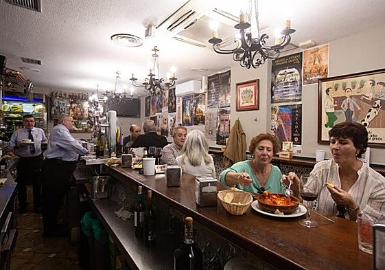 Estos serán los festivos nacionales de 2026 y los puentes que habrá en Andalucía.