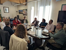 La Junta aborda los «retos educativos» con la Asociación de directores de centros públicos