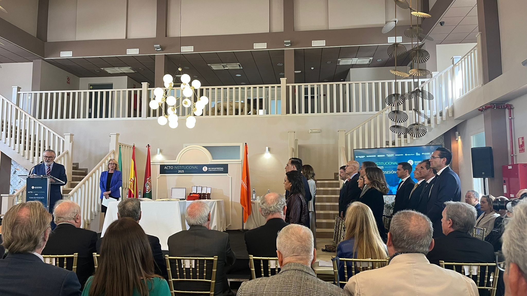 Las imágenes de la toma de posesión de la nueva decana del Colegio Profesional de Economistas