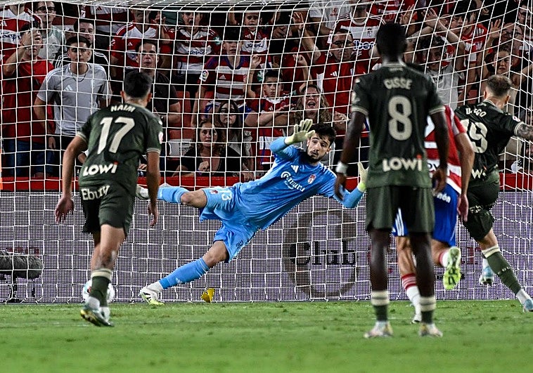 Astralaga, disponible en principio ante el Racing al no ir con España sub 21