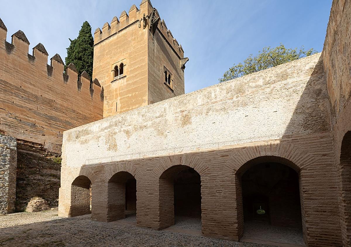 Imagen secundaria 1 - Bastión de los Reyes Católicos. 