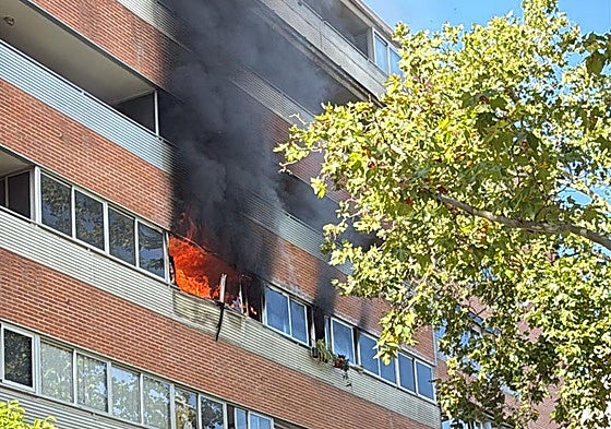 Una vela junto a una bombona de butano, causa del incendio en Joaquina Eguaras
