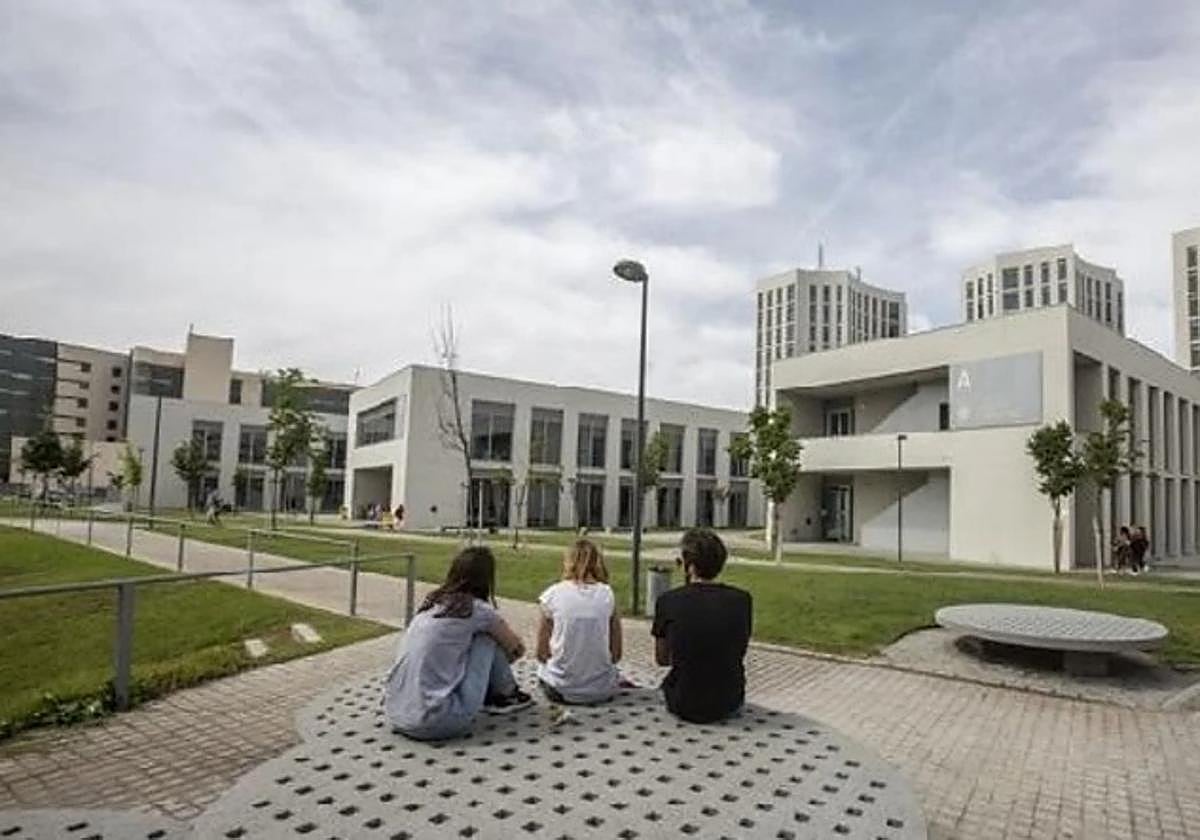 Los diez premios nacionales de la Universidad de Granada, estudiantes brillantes en el territorio nacional