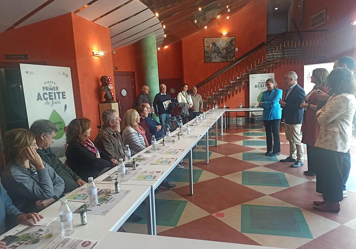 Imagen principal - Catas, visitas guiadas y talleres para conocer lo que hay detrás del AOVE