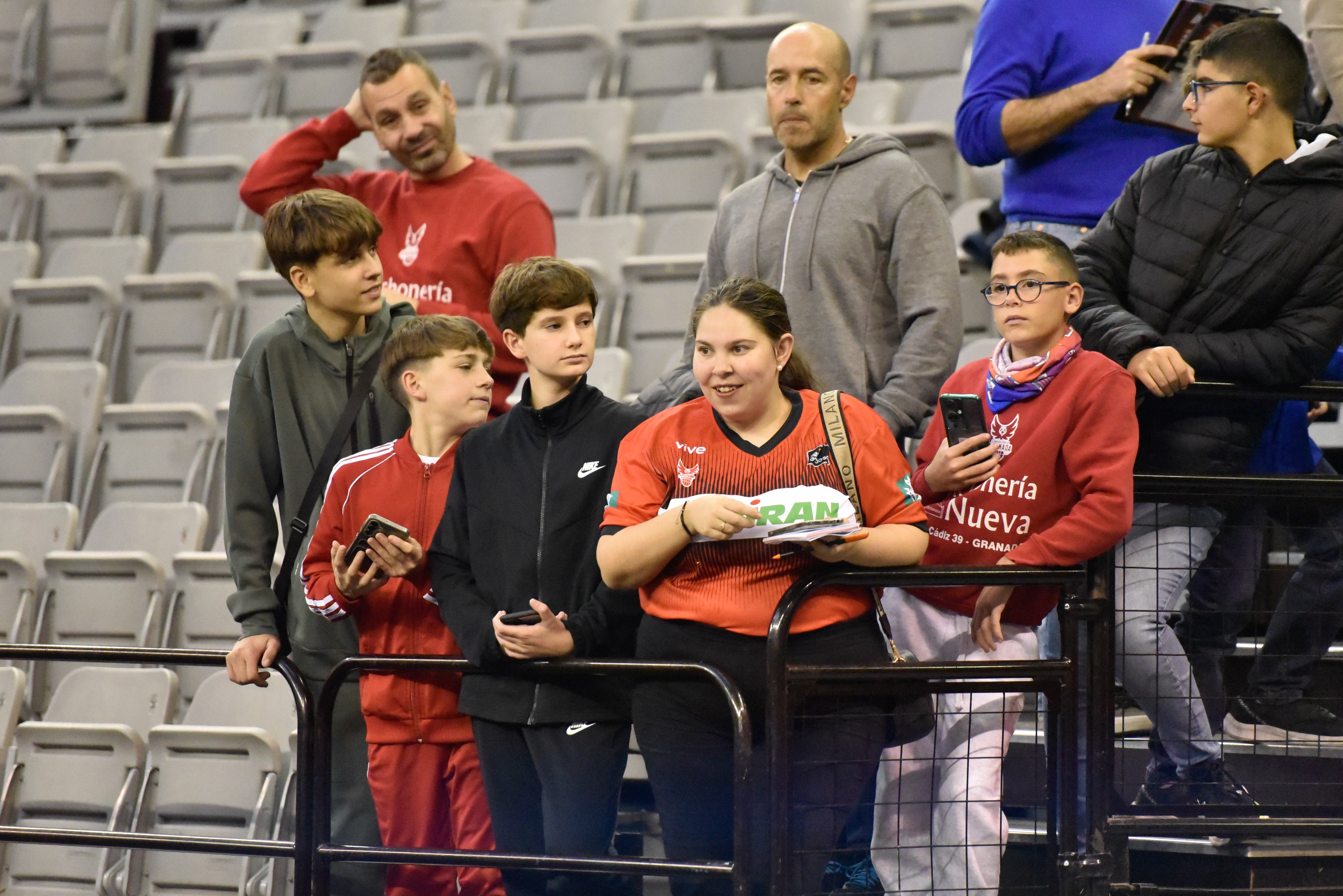 Encuéntrate en el Palacio en el Covirán Granada-