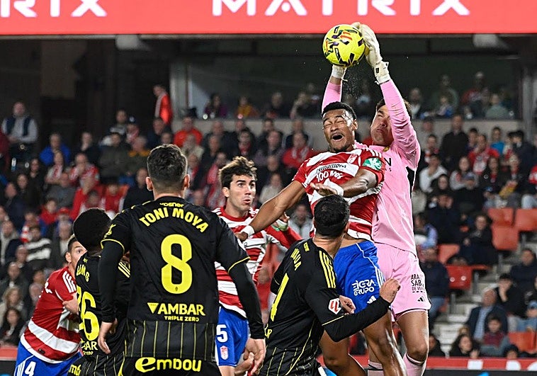 Loïc vuelve de menos a más