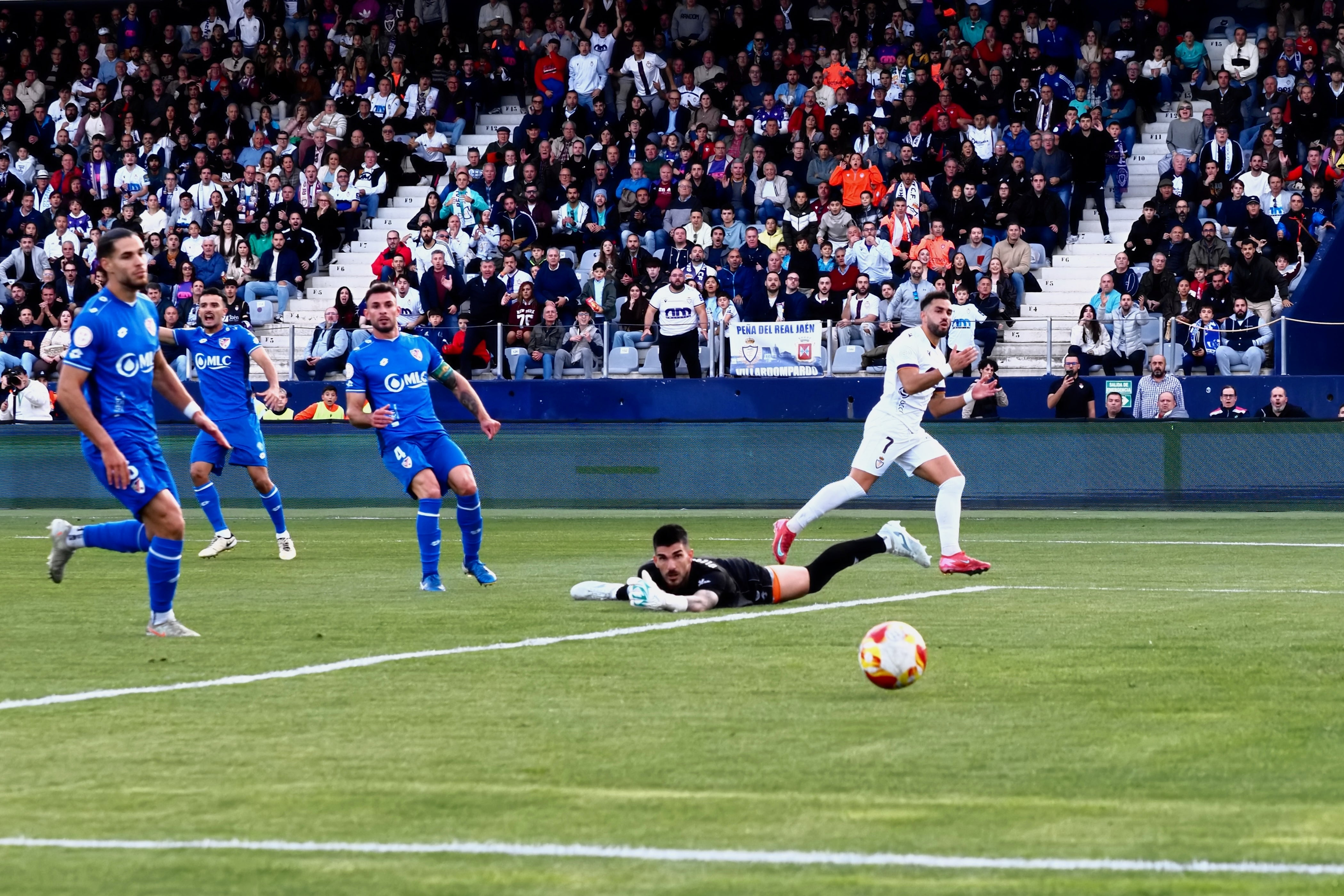 El derbi jienense, en imágenes