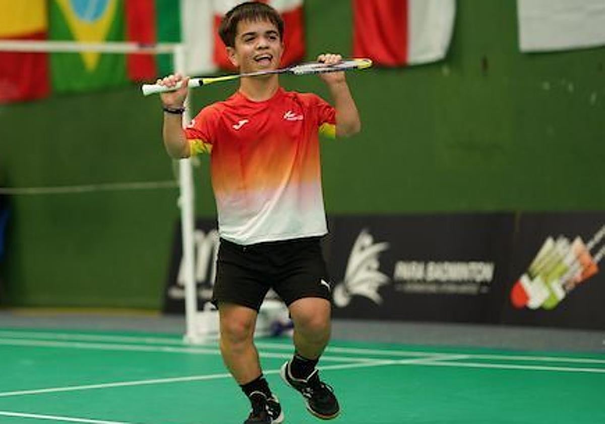 El granadino Iván Segura celebra un punto.