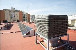 Imágenes de instalaciones del sistema de Bioclimatización y Energías Renovables puesto en marcha en los centros docentes de Andalucía.