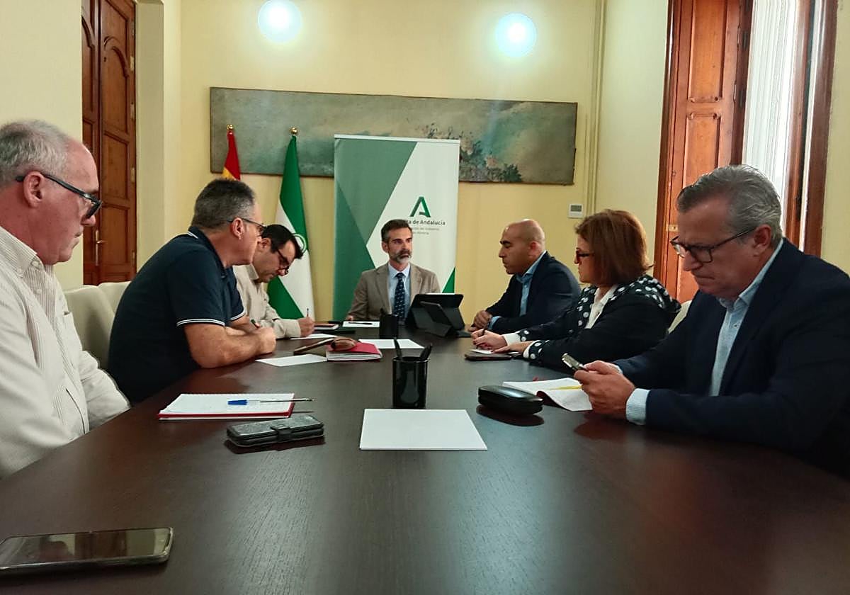 Coag Almería pide a Pacheco medidas más contundentes «ante la grave crisis sanitaria del sector hortofrutícola»