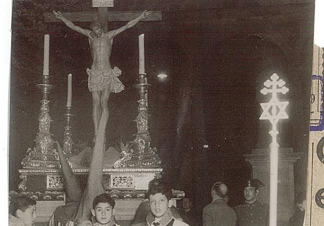 Como hermano mayor, allá por los finales de los ochenta, puso la hermandad en movimiento