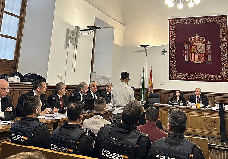 Dos acusados por el crimen de Los Yesos reconocen haber degollado a las víctimas pero niegan la agresión sexual