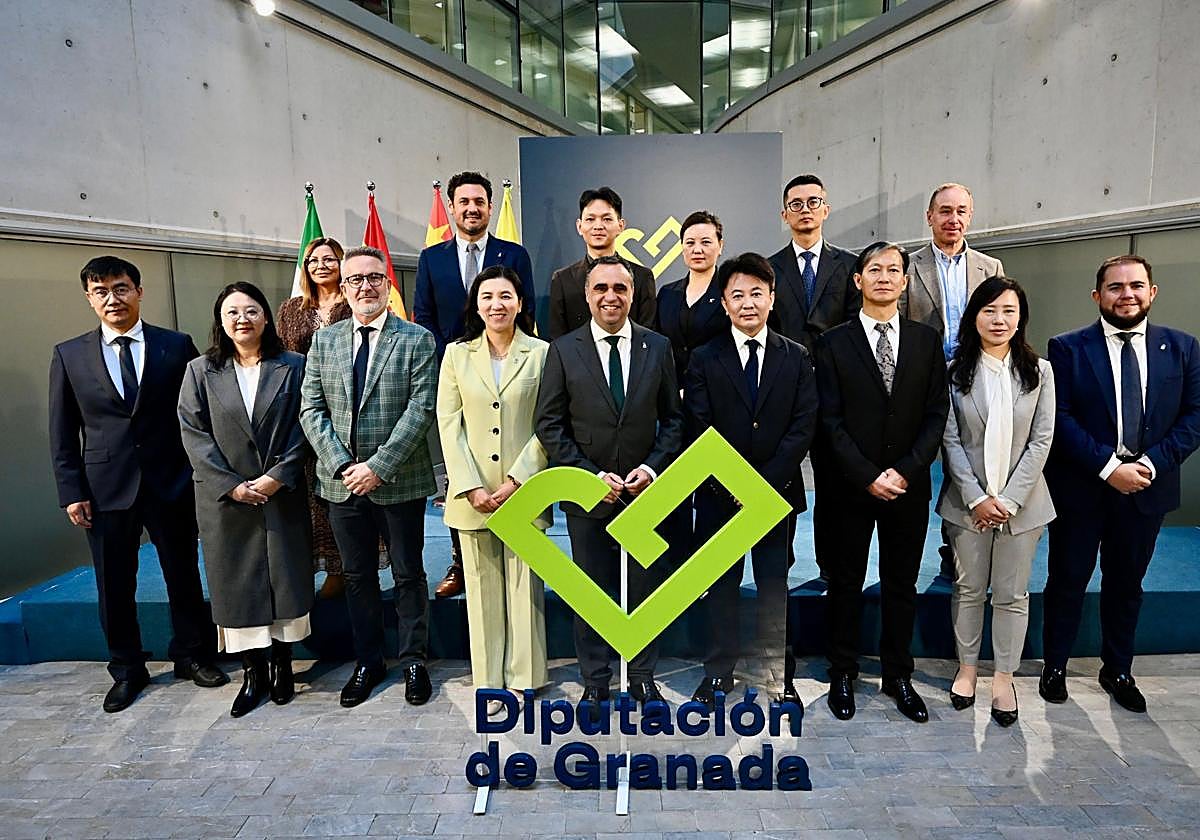 Rodríguez ha destacado que «este encuentro es una muestra de la proyección internacional de Granada y del esfuerzo que está haciendo la institución para posicionarla como un territorio atractivo para la inversión extranjera»