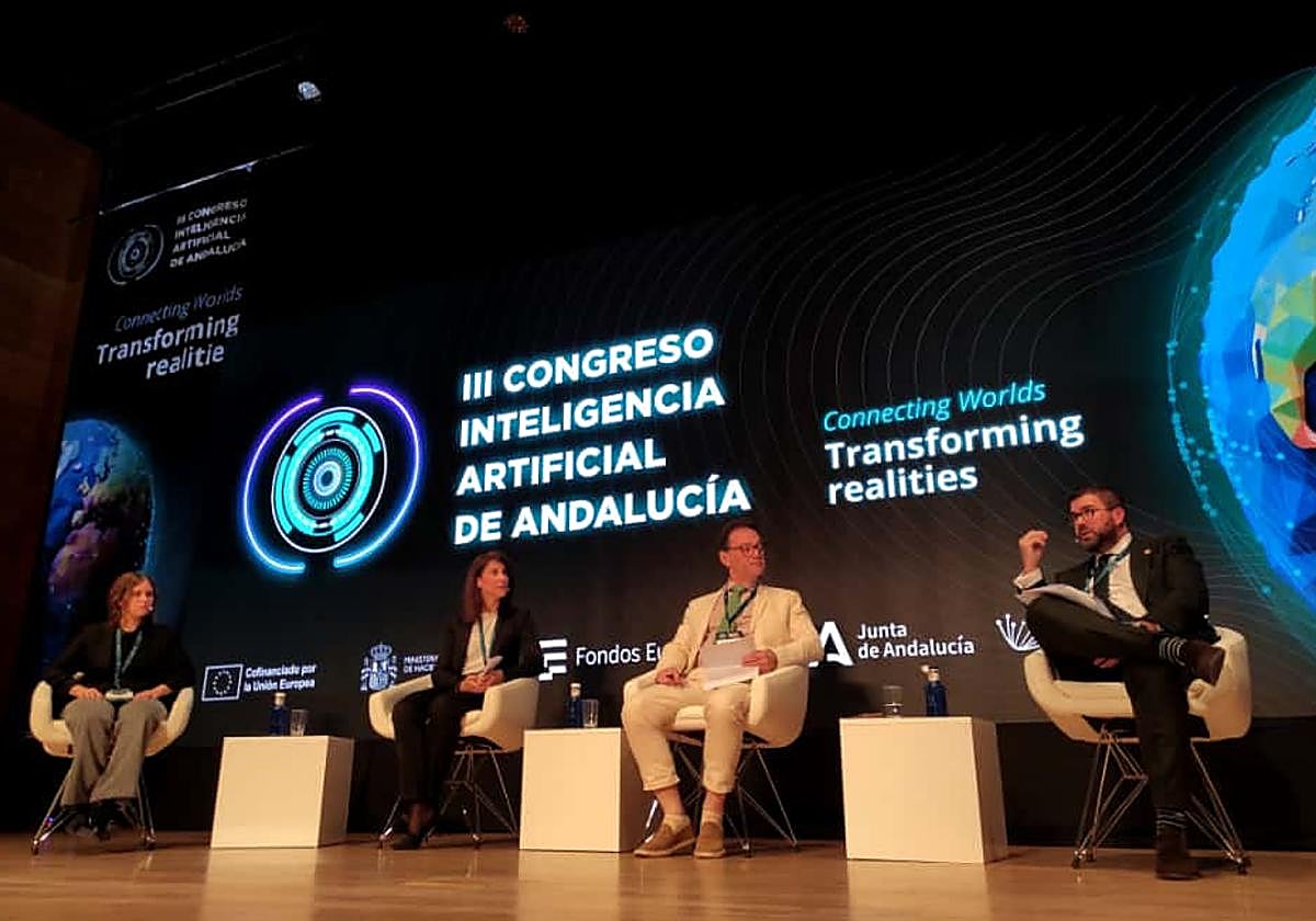 Olga García-Minguillán López, Sonia Pérez Romero, Francisco Javier Cobo y Alfonso Peralta Gutiérrez resuelven dudas sobre la RIA.