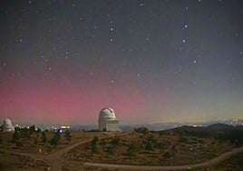 Aurora boreal vista desde el obervatorio de Calar Alto.