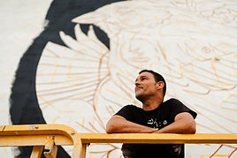 Moxaico, Daniel Fernández, es un artista urbano almeriense reconocido internacionalmente.