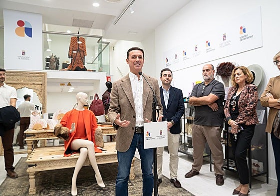 El presidente de la Diputación de Almería, Javier A. García, en el acto de inauguración