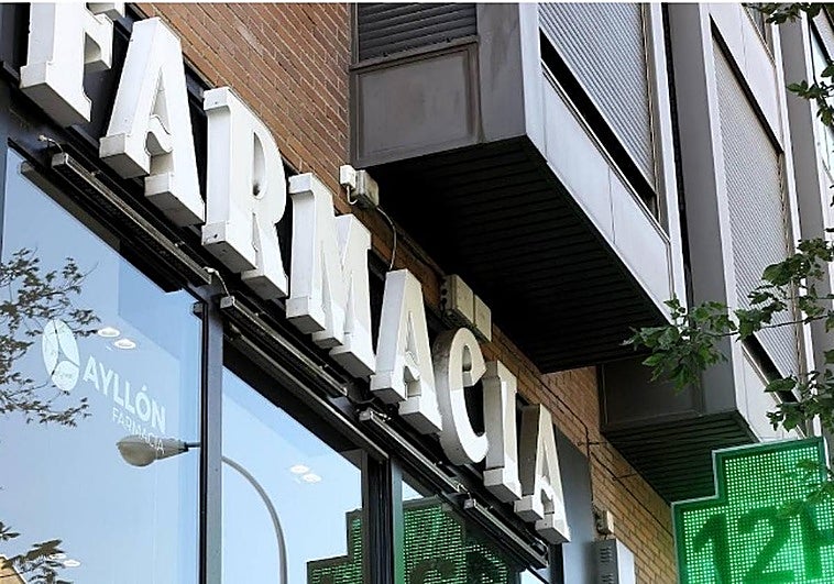 Más de 150 entidades apoyan al médico de Granada que pide no administrar medicinas de un laboratorio israelí