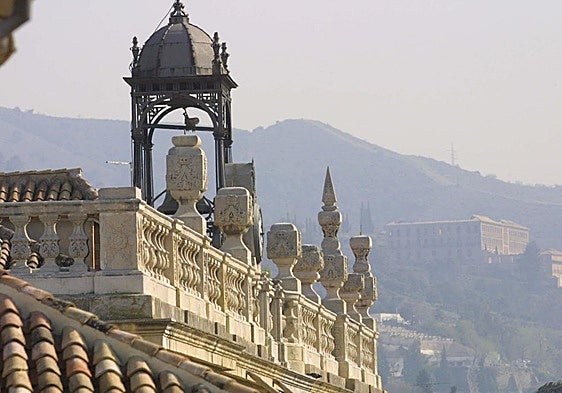 Torreta y reloj del Chancillería que resultaron afectados por el terremoto de Lisboa de 1755.
