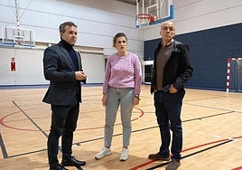 Visita al pabellón del Bulevar donde se va a actuar en los próximos días.