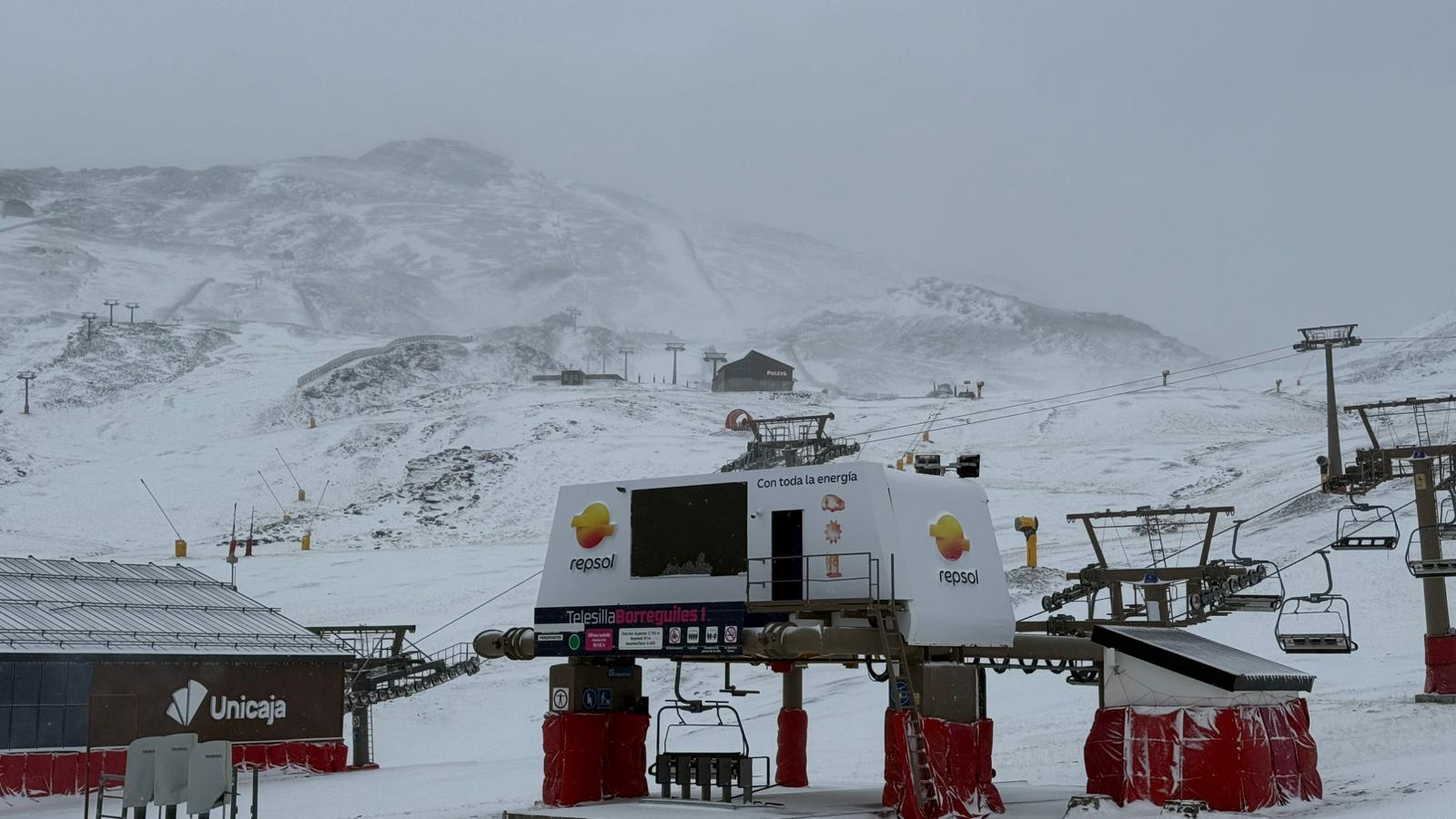 Las imágenes de la nevada en la Sierra por la borrasca Claudia