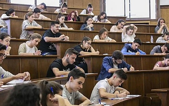 La selectividad mantiene en Andalucía el modelo de optatividad reducida y se celebrará los 2, 3 y 4 de junio